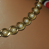 Beautiful Chunky Gold Tone Link With Faux Pearls Necklace