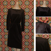 1970's Black velvet dress with puff sleeve